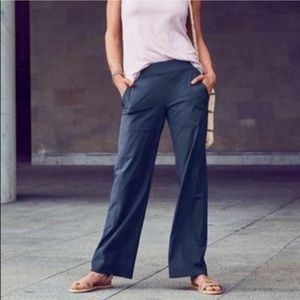 Athlete Chelsea wide leg pants, size 6, navy